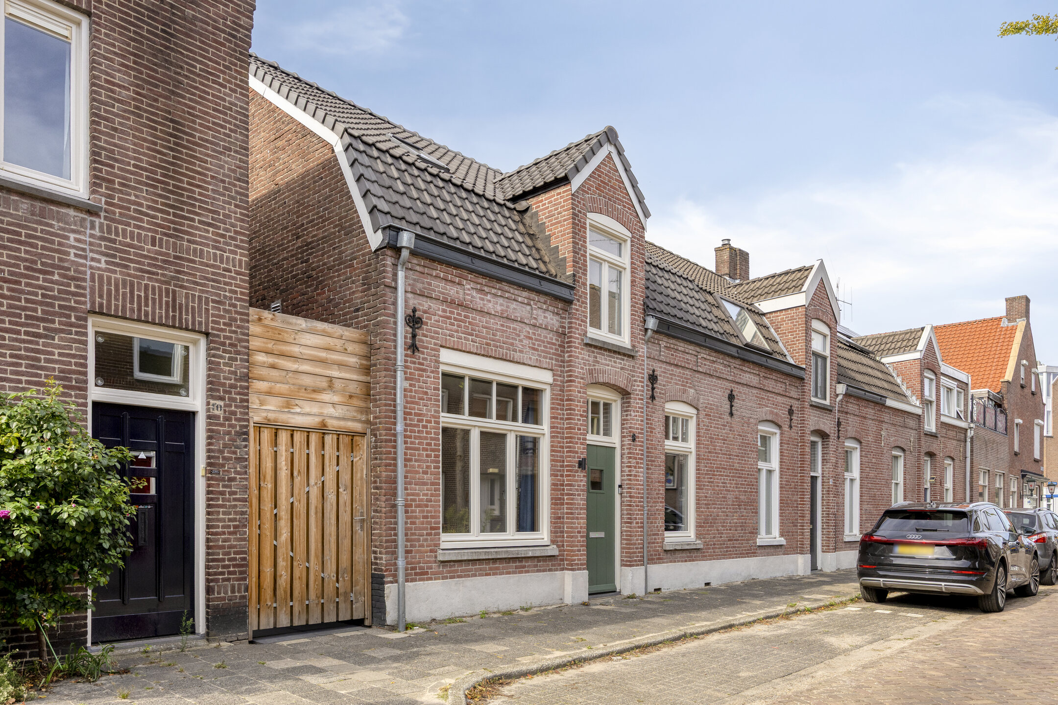 Pastoor Dijkmansstraat 8